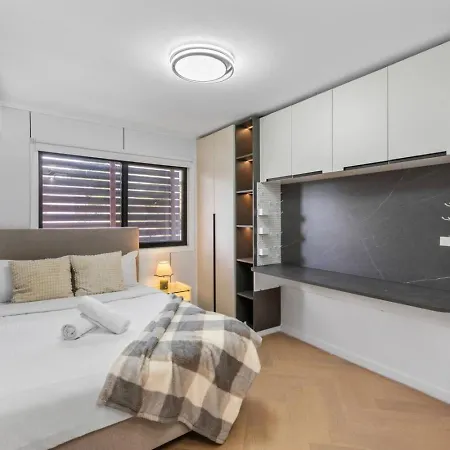 Brand New Modern Comfort Study And Gym *