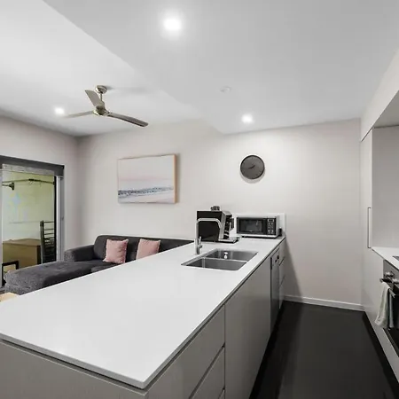 Holiday home Spacious 3 Bedroom Townhouse In Prime Location! Brisbane
