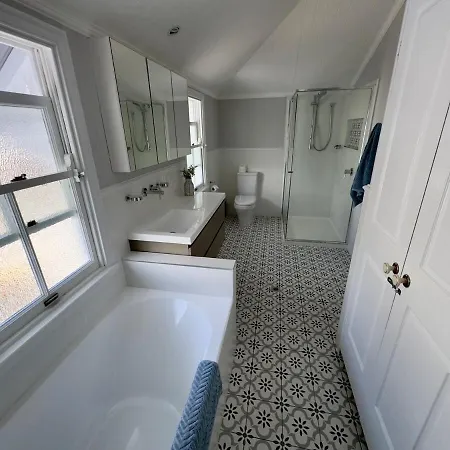 Bay Breeze Manor Grand 5br Queenslander Haven Brisbane