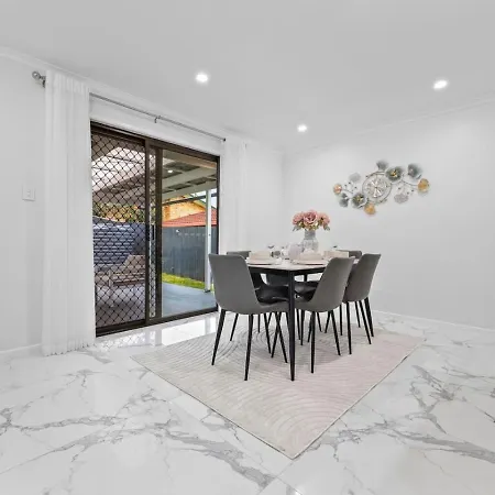 Value Family Friendly Near Shops And Dining Brisbane