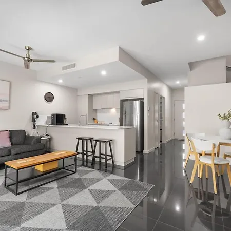 Spacious 3 Bedroom Townhouse In Prime Location! Brisbane