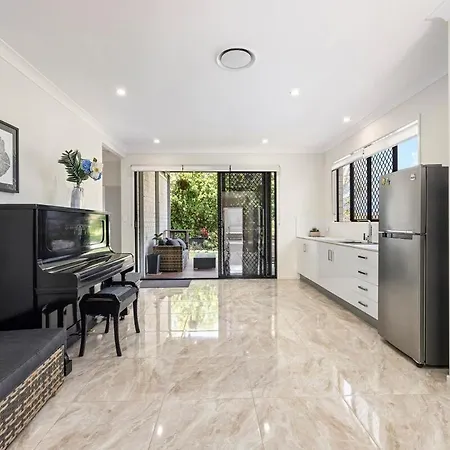 Holiday home Bayside Mansion Sleeps 14 Pool Sauna Kids