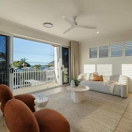 Nordica Luxury Bayside Retreat Wynnum Sleeps 10