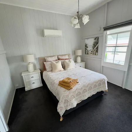 Bay Breeze Manor Grand 5br Queenslander Haven Brisbane