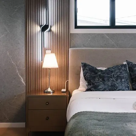 Holiday home Brand New Modern Comfort Study And Gym Brisbane