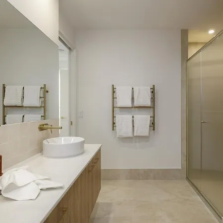 Holiday home Nordica Luxury Bayside Retreat Wynnum Sleeps 10