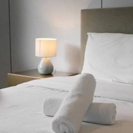 Holiday home Brand New Modern Comfort Study And Gym Brisbane