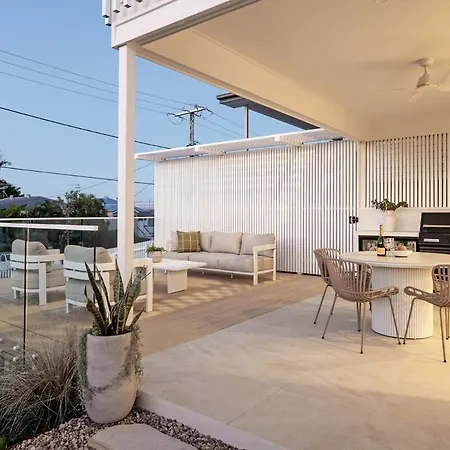 Holiday home Nordica Luxury Bayside Retreat Wynnum Sleeps 10