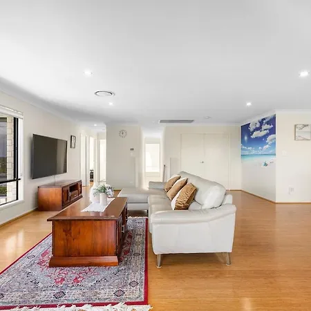 Holiday home Bayside Mansion Sleeps 14 Pool Sauna Kids *
