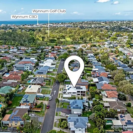 Bayside Mansion Sleeps 14 Pool Sauna Kids Holiday home