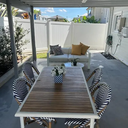 Bay Breeze Manor Grand 5br Queenslander Haven Brisbane
