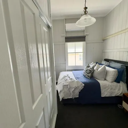 Bay Breeze Manor Grand 5br Queenslander Haven Holiday home *