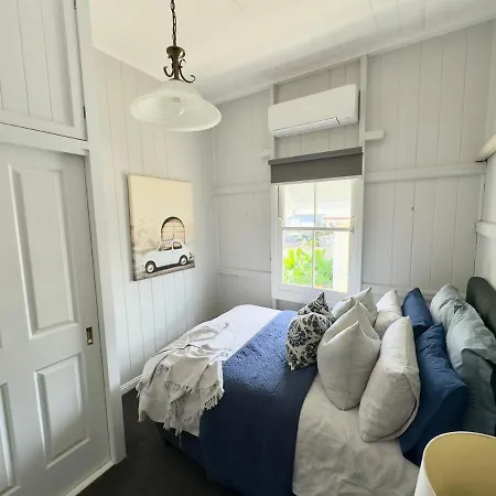 Bay Breeze Manor Grand 5br Queenslander Haven Holiday home Brisbane