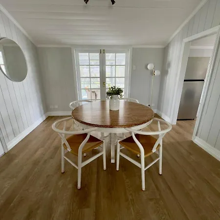 Bay Breeze Manor Grand 5br Queenslander Haven Holiday home