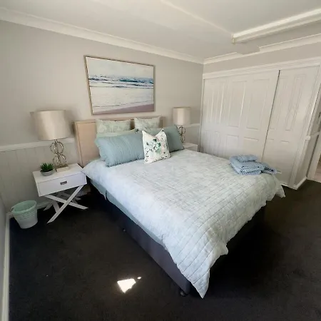 Bay Breeze Manor Grand 5br Queenslander Haven Holiday home