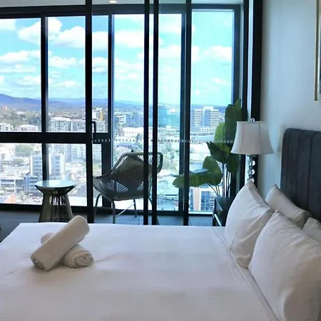 Luxe-valley 2br 2bath Infinity Pool