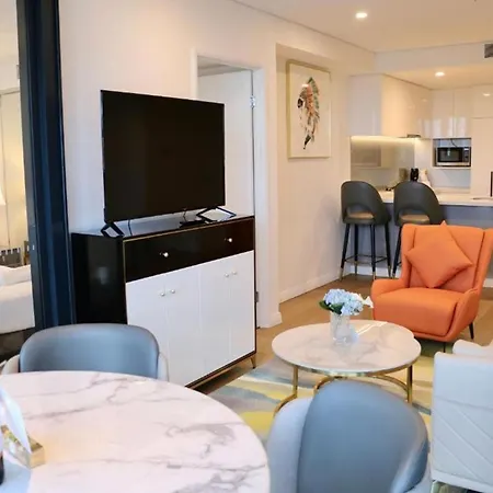 Fortitude Valley Pool Sauna Gym Apartment *
