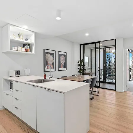 Breathtaking Sunset Views & Fantastic Location! Apartment