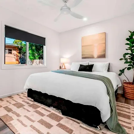 Private Modern - Separate Entry Brisbane