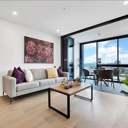 2br Utopia Fortitude Valley -pool-rooftop-king Bed Apartment *