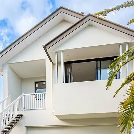 Modern Luxury Private Unit Near Airport & Cbd Apartment