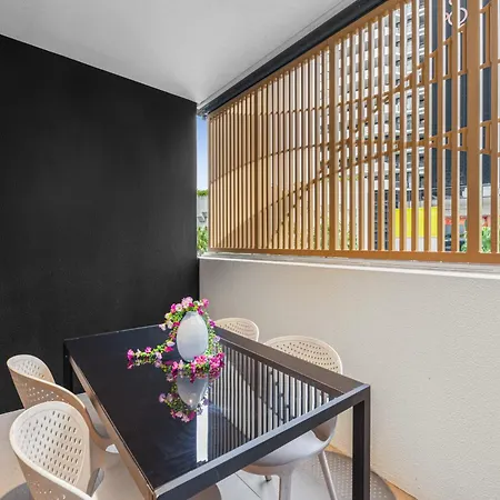 Modern 2br And Pool With South Square * Brisbane