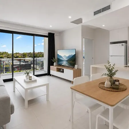 Apartment Two Private Ensuites Modern *