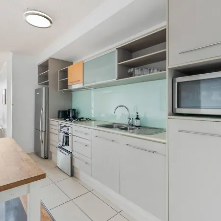 Modern Inner-city In Valley Heart Of Apartment *