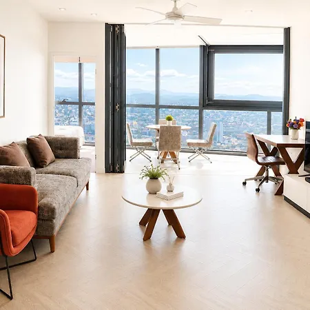 The Skyline Atelier | & River Views Apartment *