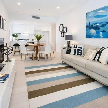 2br Night Life -pool-parking-rooftop-intercom Brisbane
