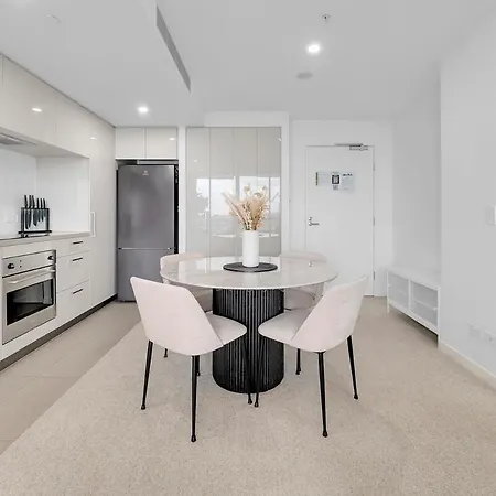 Modern Living With Secure Parking! Apartment