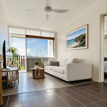 Cozy And 1 Bedroom Apartment