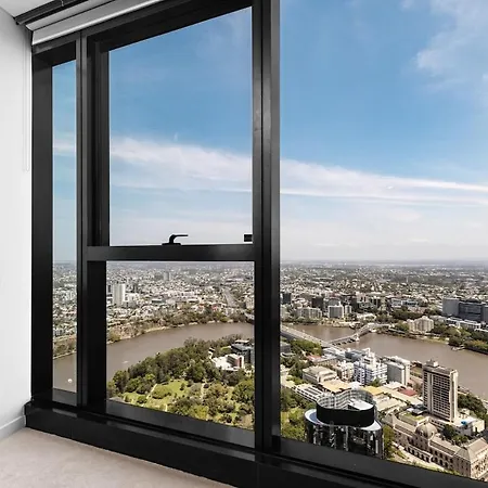 Lvl72 Breathtaking Views With Parking, Pool & Gym * Brisbane