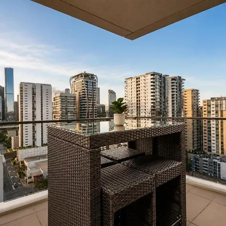 Apartment Level 22 Skyline Views With Sauna, Gym, Pool And Free Parking Brisbane