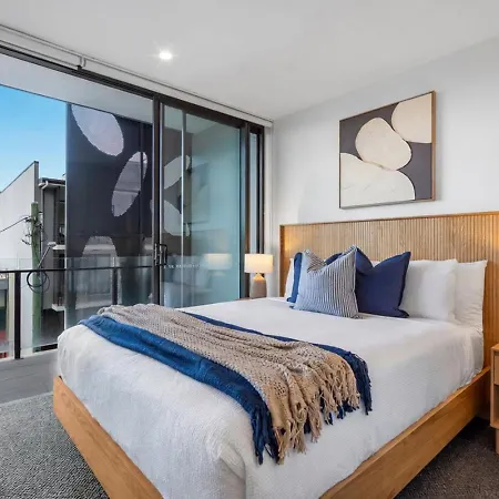Fortitude Valley Hideaway - 2Br Apartment With Balcony & 2 Free Car Bays *