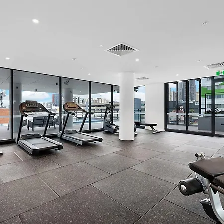 Luxe-valley 2br 2bath Infinity Pool Apartment Brisbane