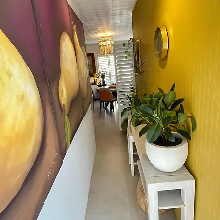 Opposite Sedgley Park Apartment Brisbane