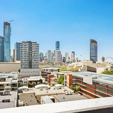 Apartment Sensational Views And South Bank Location!