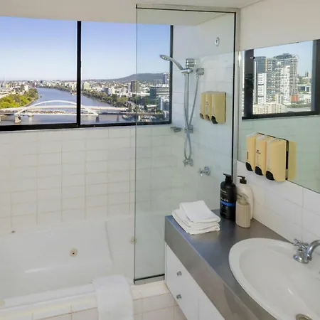 Apartment Sky High River View In Brisbane