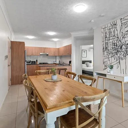 Bright 2br With Parking, Balcony & Wifi Brisbane
