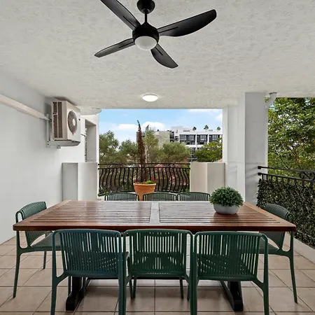 Spacious 2br With Wifi, Parking & Balcony
