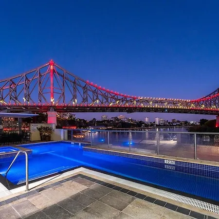 Apartment Penthouse Style - Story Bridge Views - Sleeps 8 - Baby Friendly