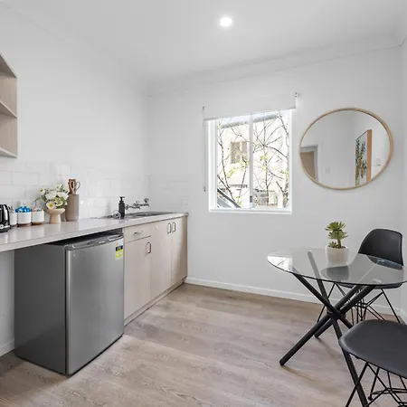 Stylish Cbd - Short Walk To Hospitals And Cbd *