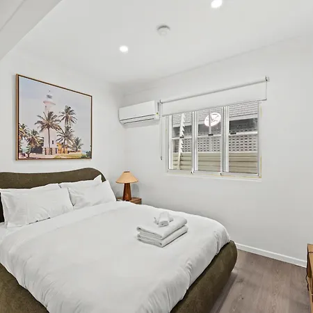 Stylish And Comfy - Short Walk To Hospital Apartment Brisbane