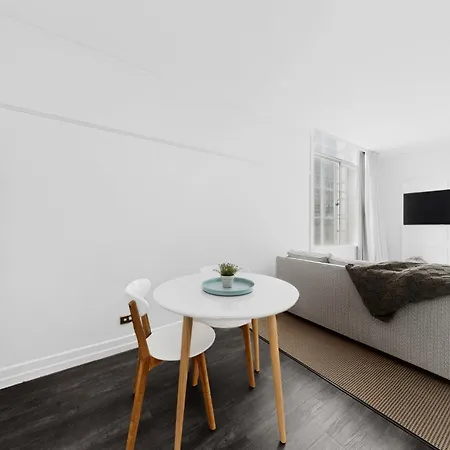 Apartment Skyline 1-bed Retreat In Brisbane