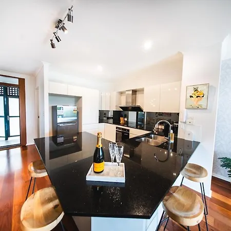 Apartment Stylish Rivr Front Lux2bdr2bath Pool Ac Parking Brisbane