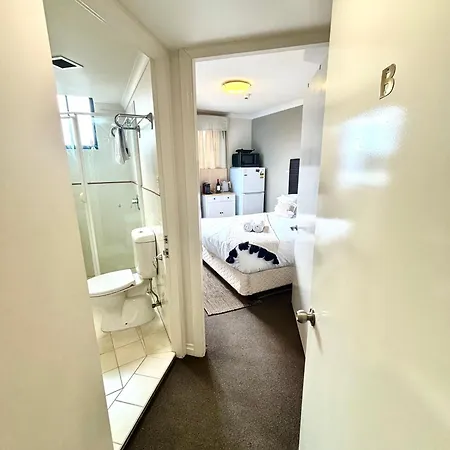 Compact Cbd | Pool & Gym Access *