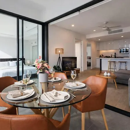 2br Utopia Fortitude Valley -pool-rooftop-king Beds Apartment