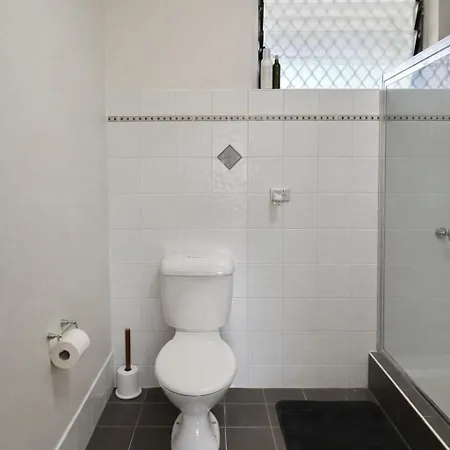 Cozy And 1 Bedroom