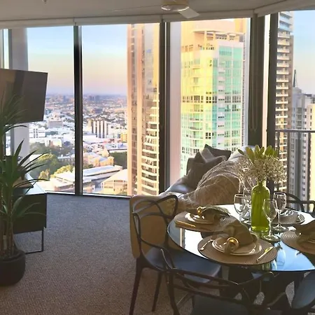 Luxury Cbd With 180 River Views & Rooftop Pool Apartment